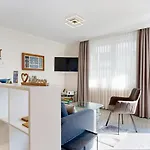Strandnahe Mit Schwimmbad Im Haus, A Cappella 03,