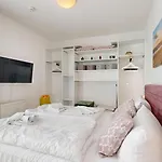 Strandnahe Mit Schwimmbad Im Haus, A Cappella 03, Binz