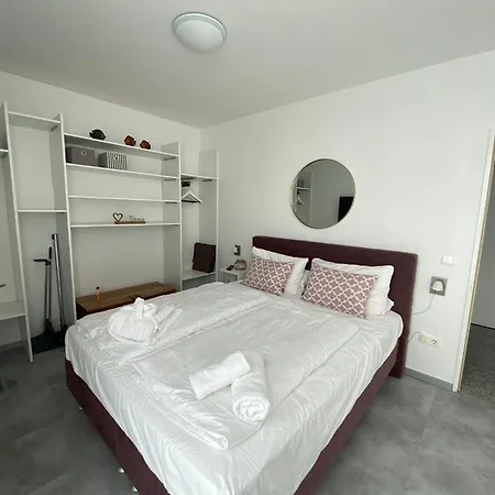 Strandnahe Mit Schwimmbad Im Haus, A Cappella 03, Aparthotel