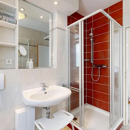 Apartment Strandnahe Mit Schwimmbad Im Haus, A Cappella 03,