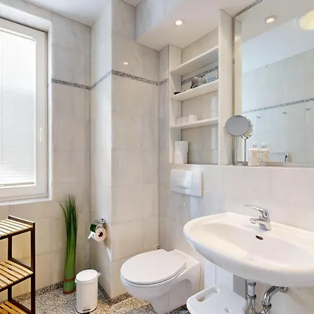 דירה Strandnahe Mit Schwimmbad Im Haus, A Cappella 03, בינץ