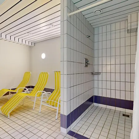 Strandnahe Mit Schwimmbad Im Haus, A Cappella 03,